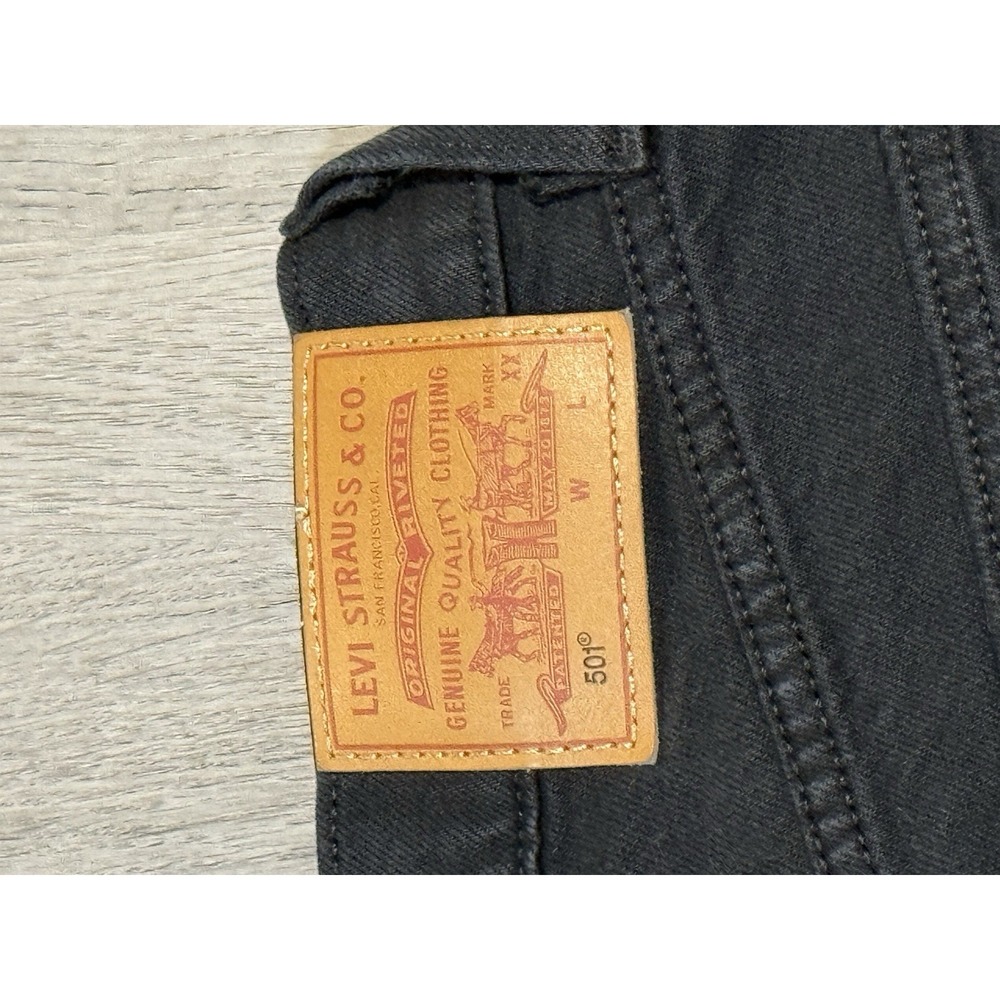 Levis 501 Straight Leg Button Fly Denim Jeans Men's 25Wx32L Black Comfort Casual - Picture 13 of 13